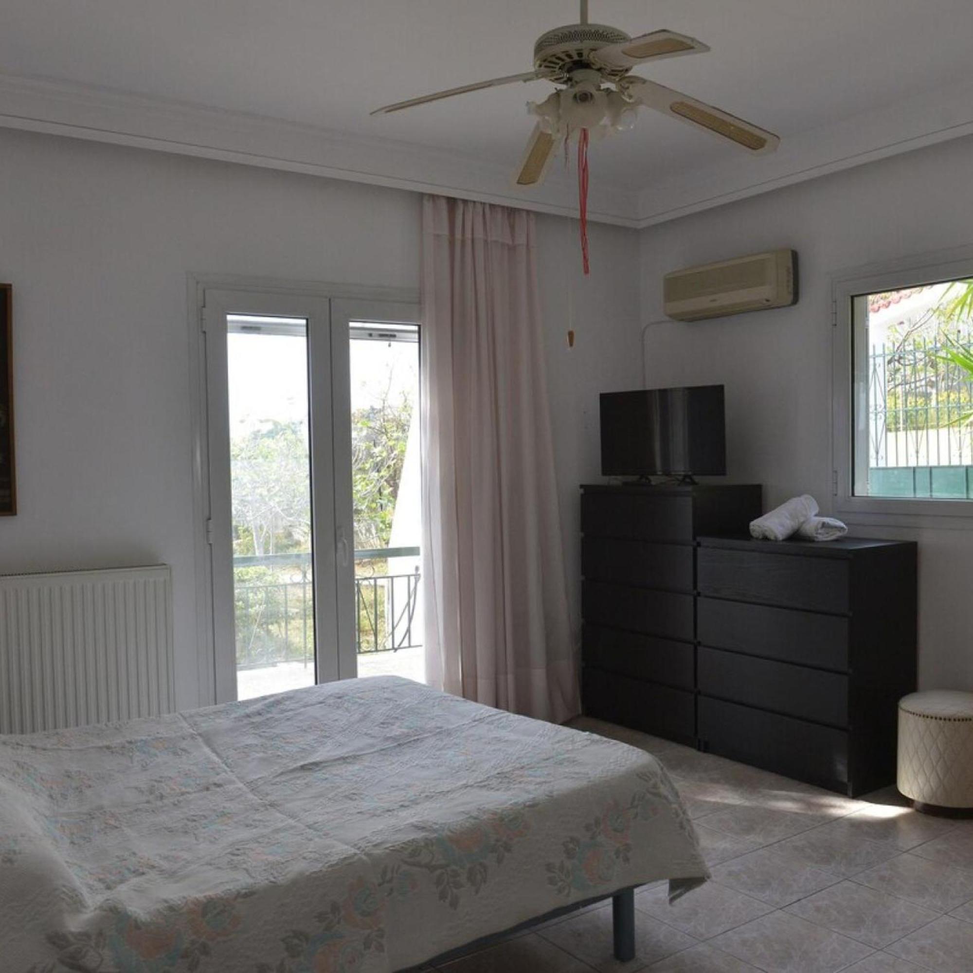Salamis Beachfront House Luaran gambar