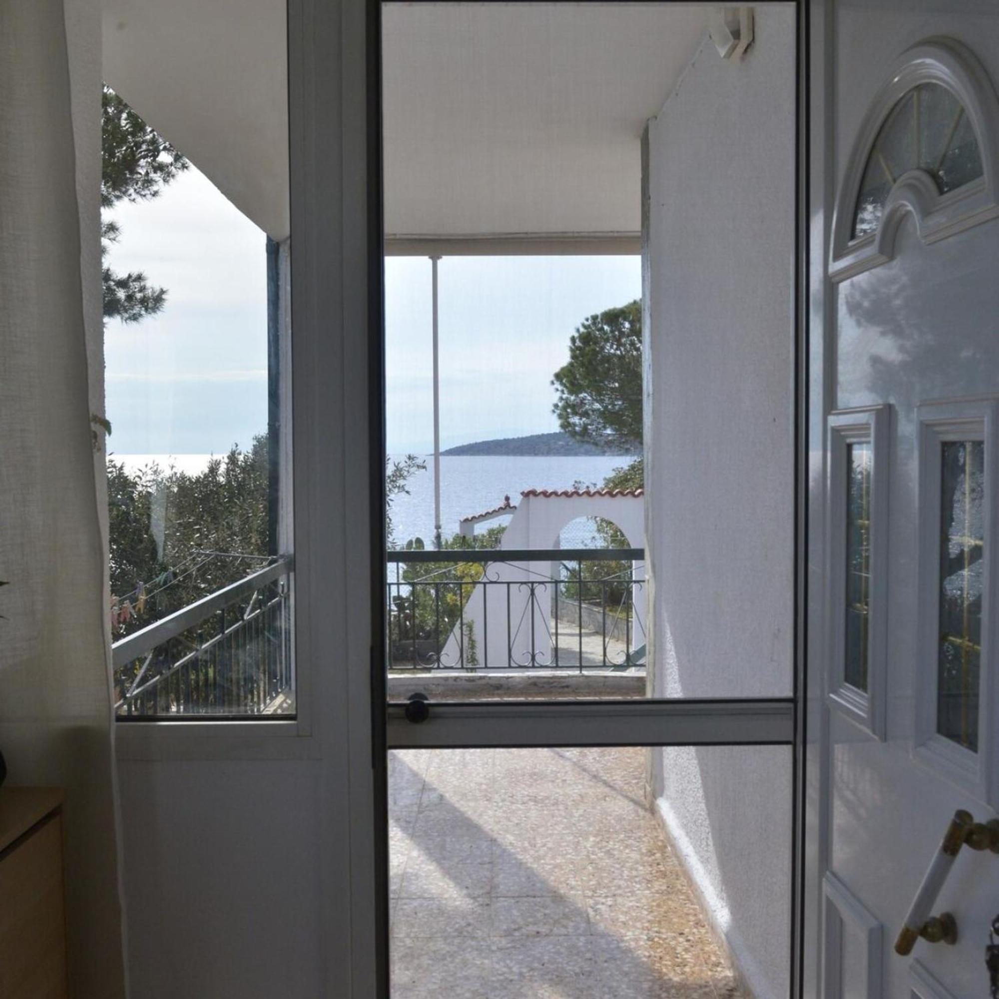 Salamis Beachfront House Luaran gambar