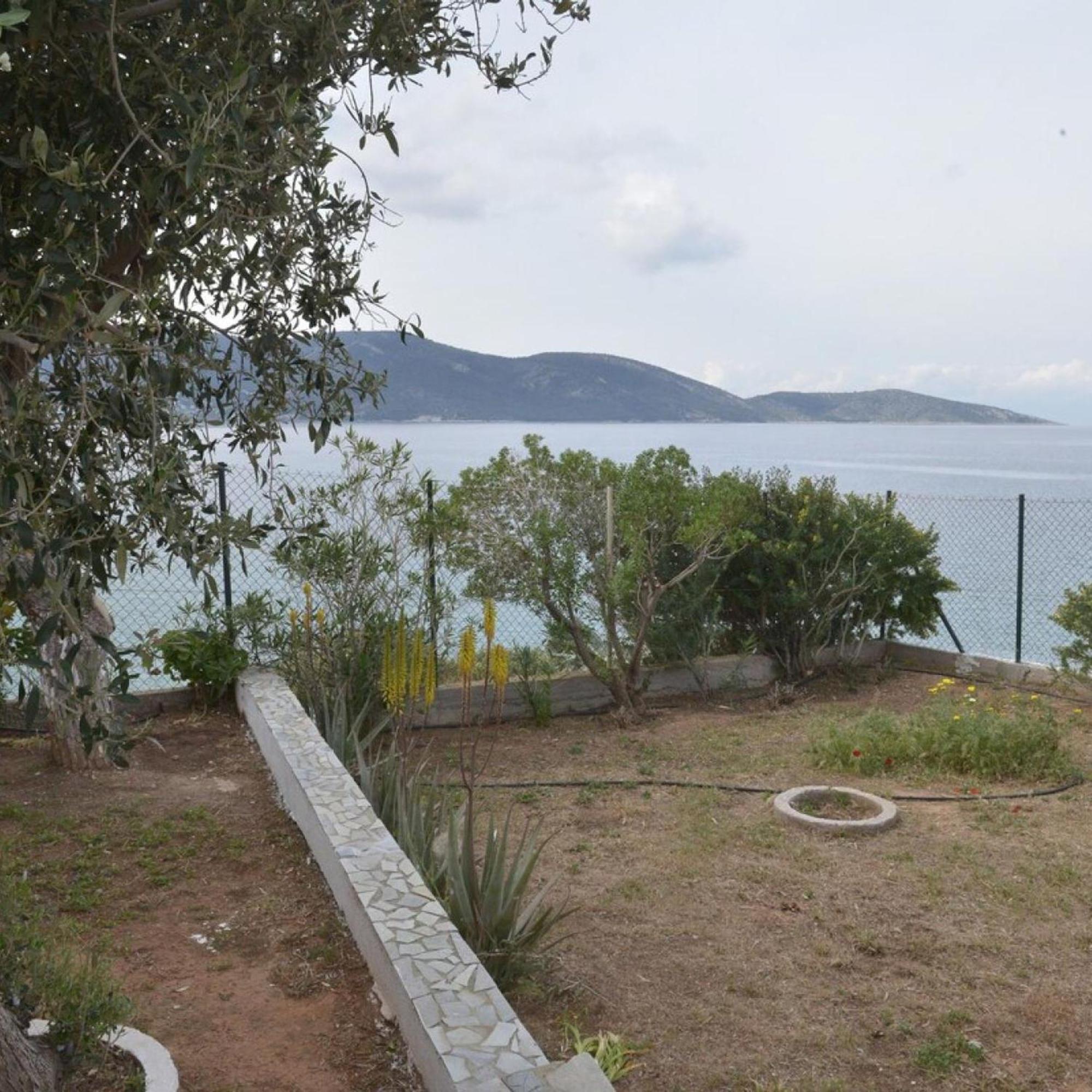 Salamis Beachfront House Luaran gambar